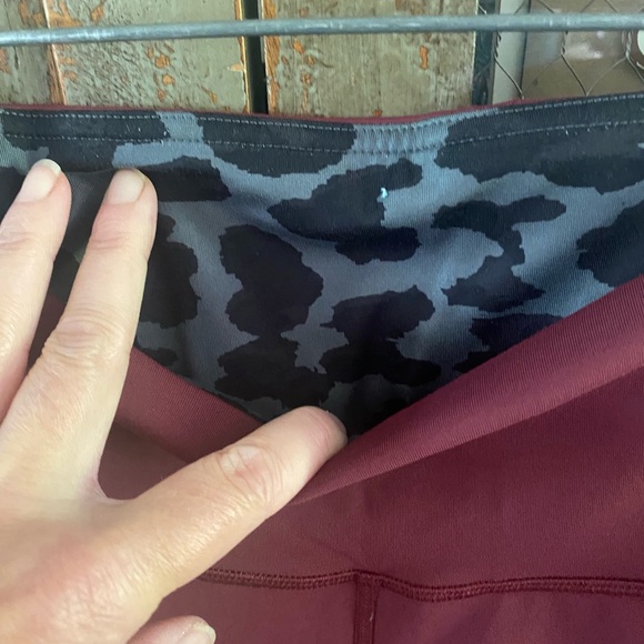 Lululemon capris - Picture 2 of 5